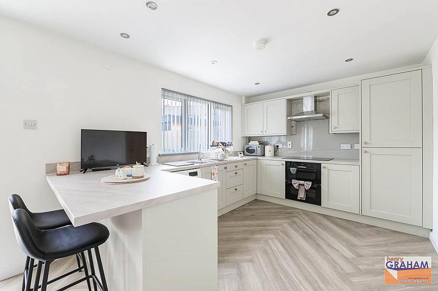 17 Knockdarragh Park