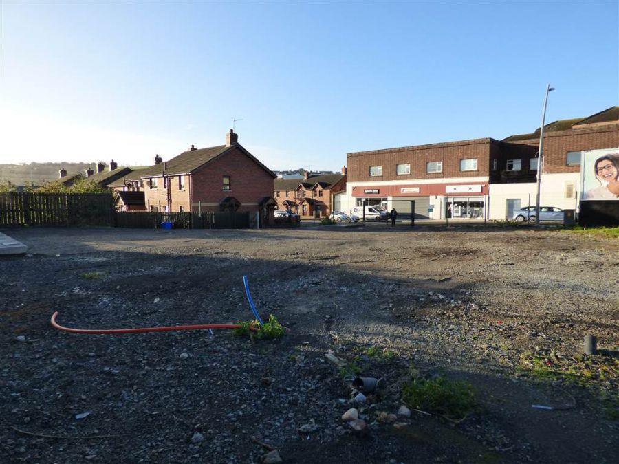 81 Main Street,larne, BT40 1HH