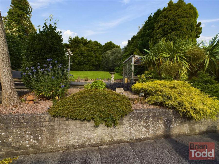 10 Hawthorn Hill