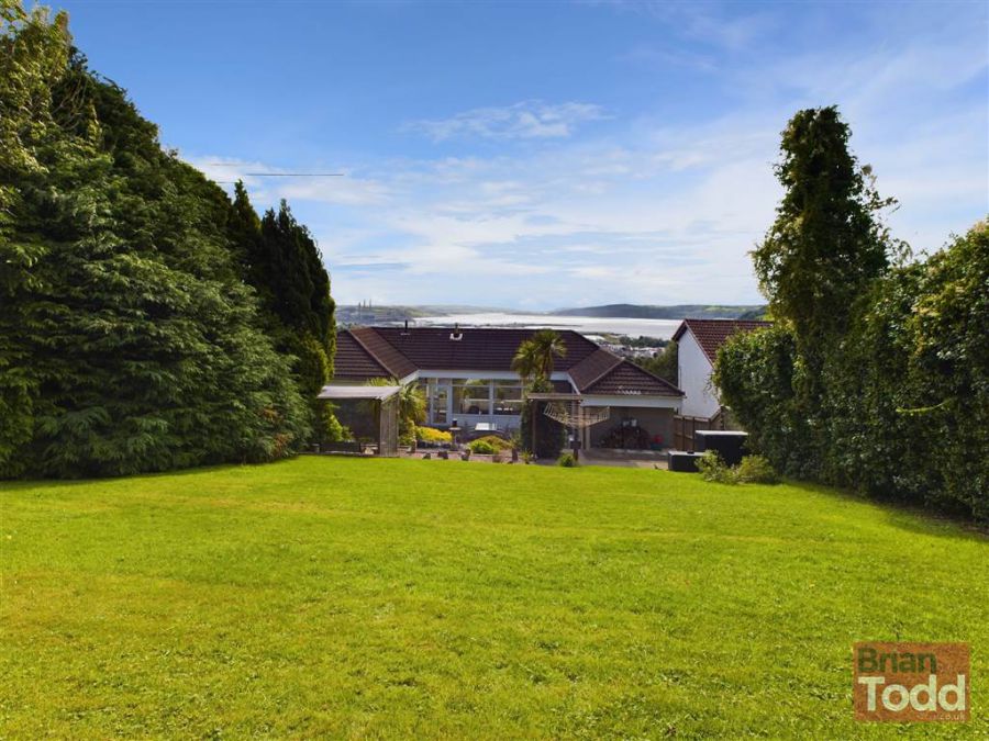 10 Hawthorn Hill