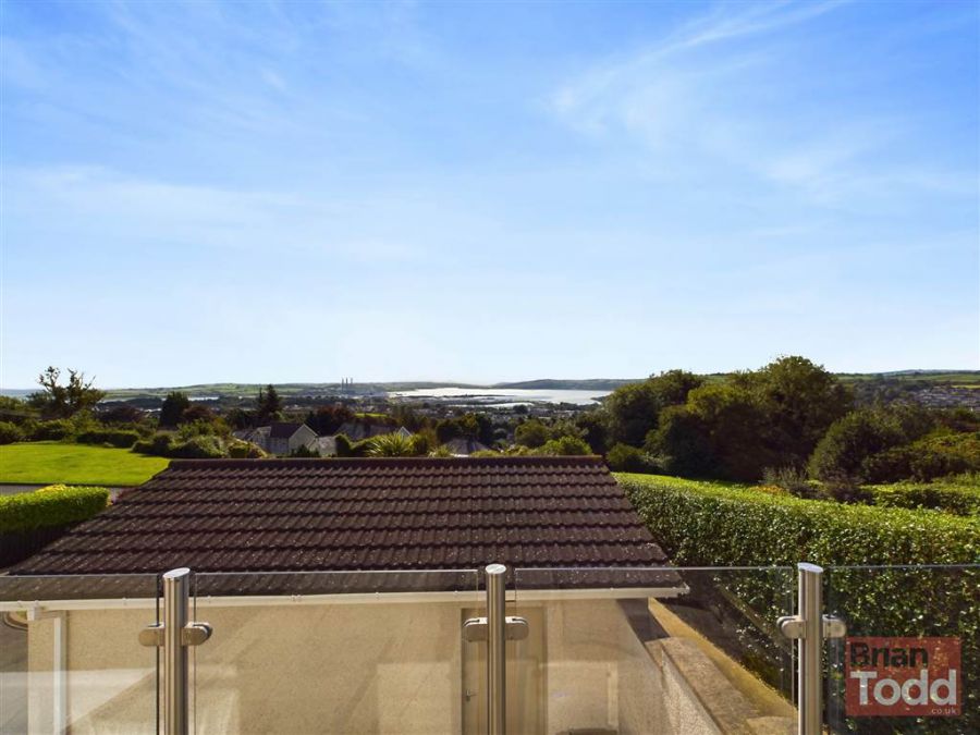 10 Hawthorn Hill