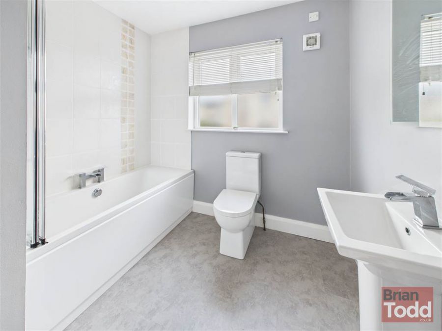 10 Oakdene 10 Oakdene