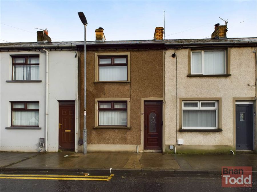 19 Portland Street, larne, BT40 1DQ
