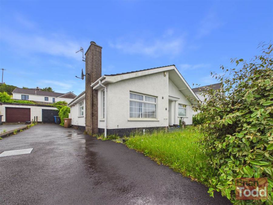 6 Heatherlea Drive