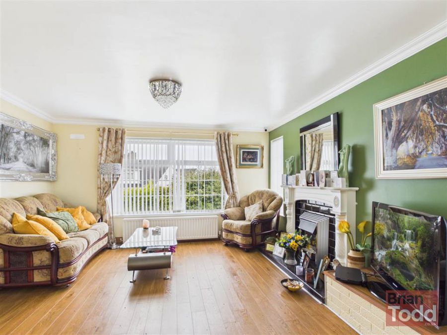 6 Heatherlea Drive