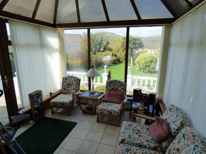 Lorall Lodge, 21A Croft Road Lorall Lodge, 21A Croft Road