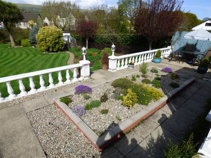 Lorall Lodge, 21A Croft Road Lorall Lodge, 21A Croft Road