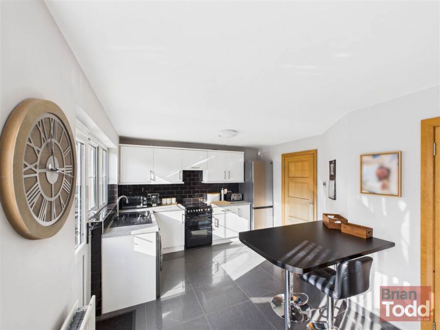 7 Cranbourne View