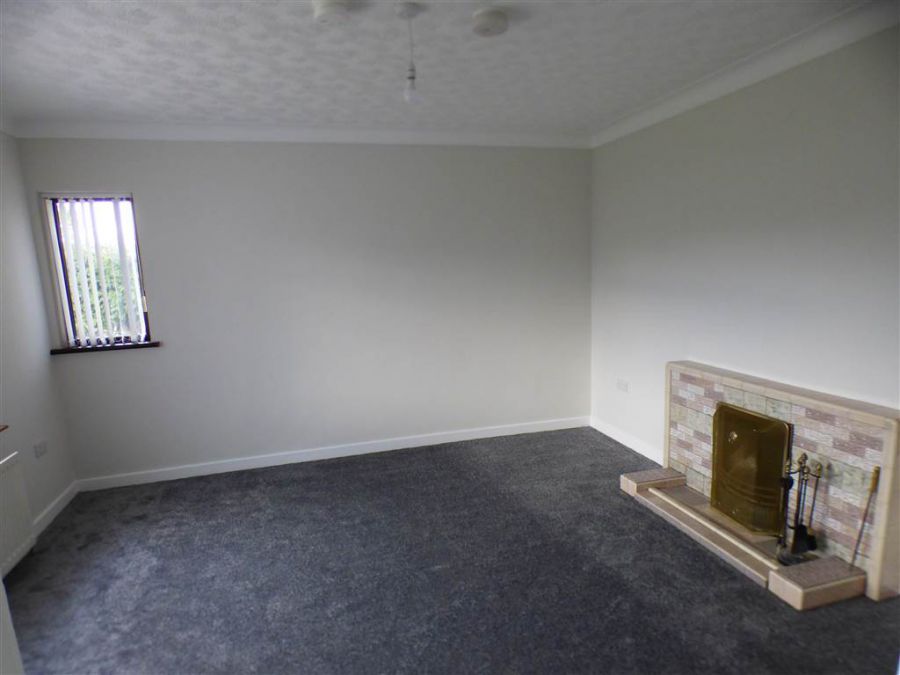 76 Ballyrickard Road