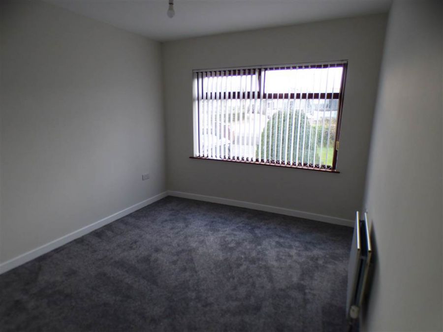 76 Ballyrickard Road