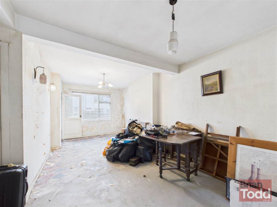 8 Parkmount Avenue
