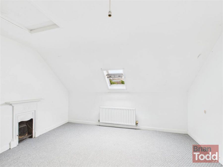 15 Victoria Road