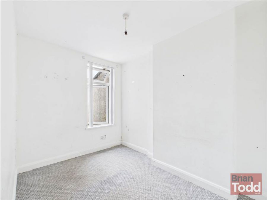15 Victoria Road