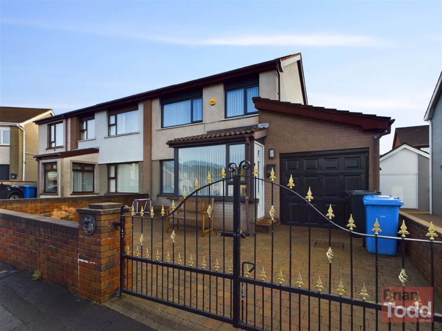 53 Greenland Crescent