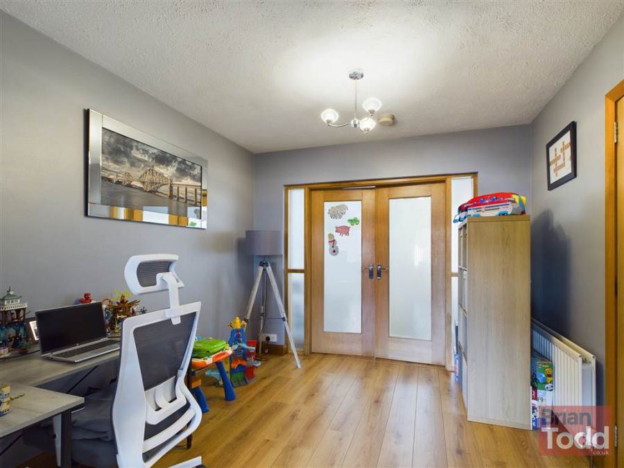 53 Greenland Crescent