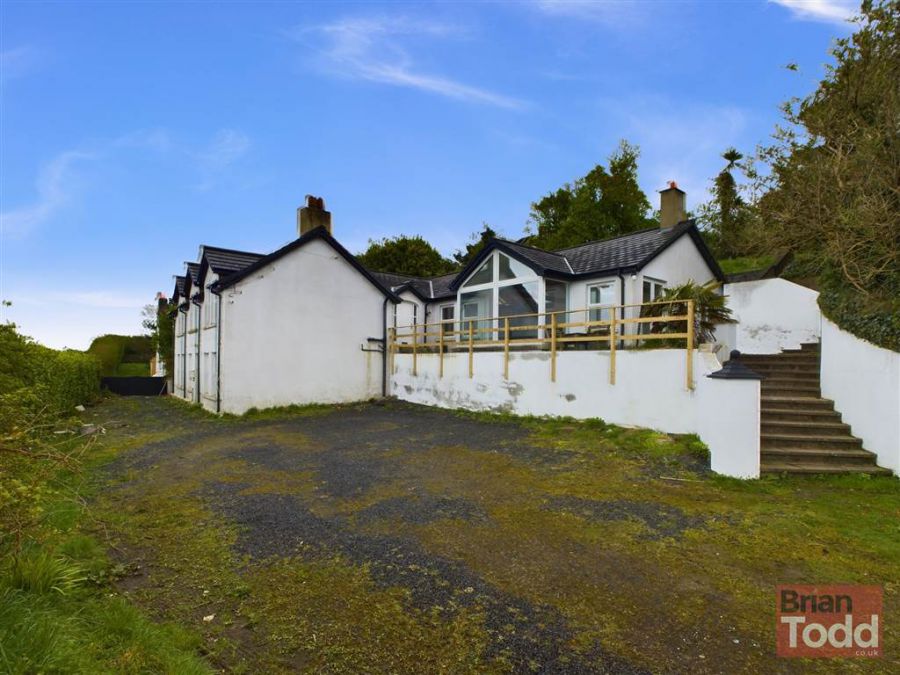 43 Belfast Road
