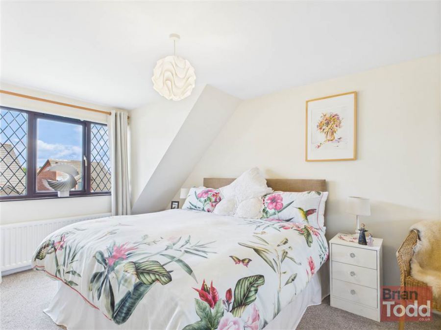 33 Parklands