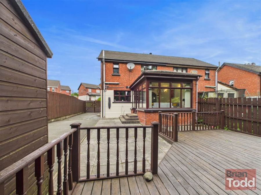 17 Molyneaux Avenue