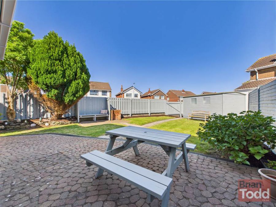 1 Arran Gardens
