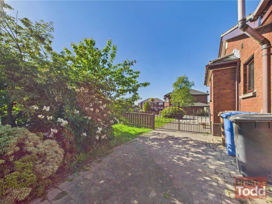 24 Walnut Road