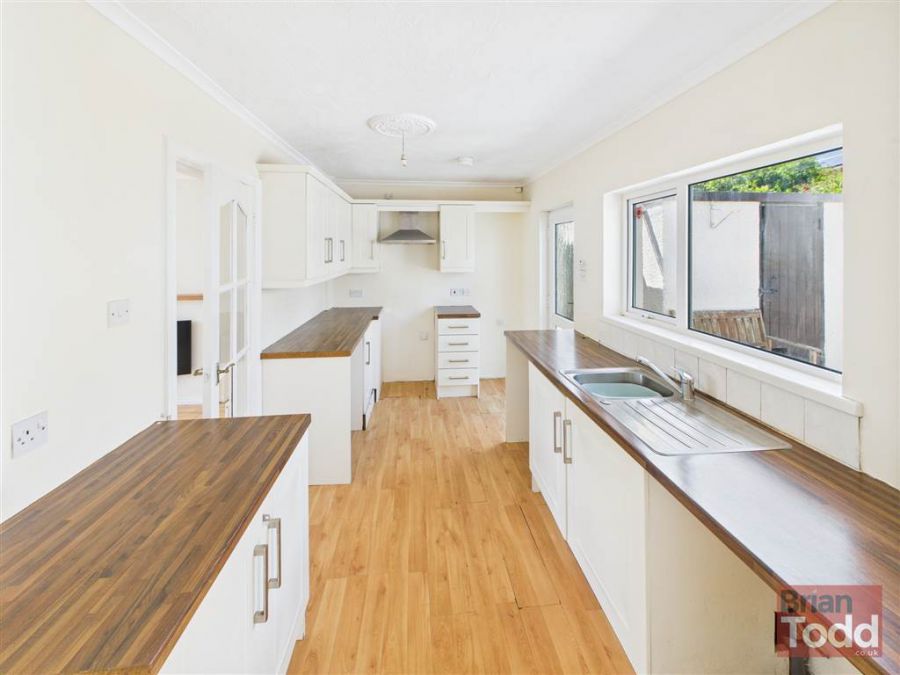 14 Carneal Close