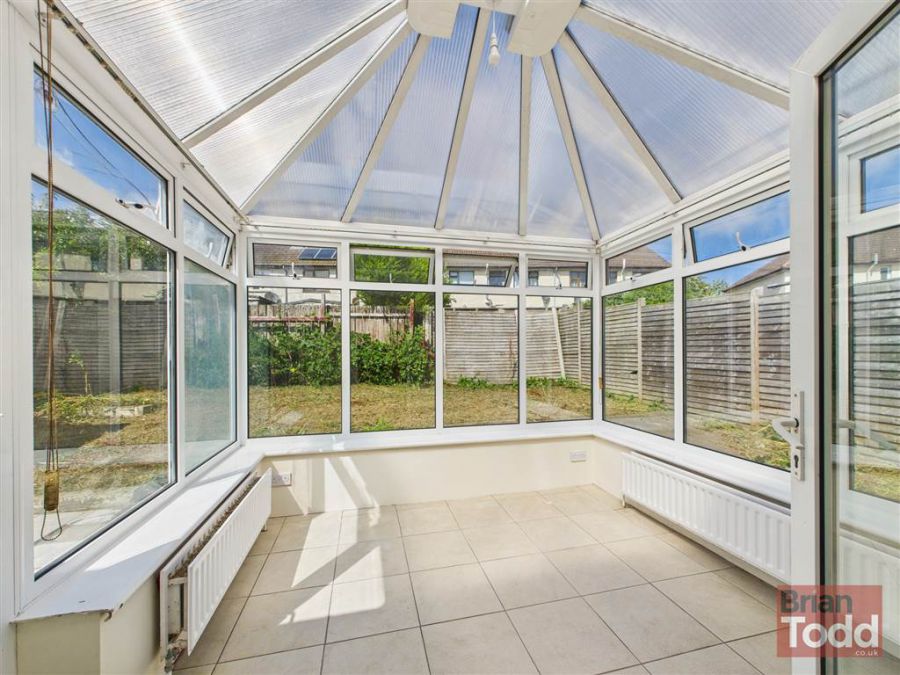 14 Carneal Close