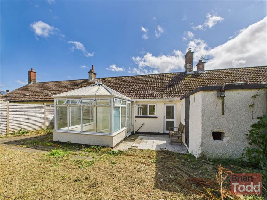 14 Carneal Close