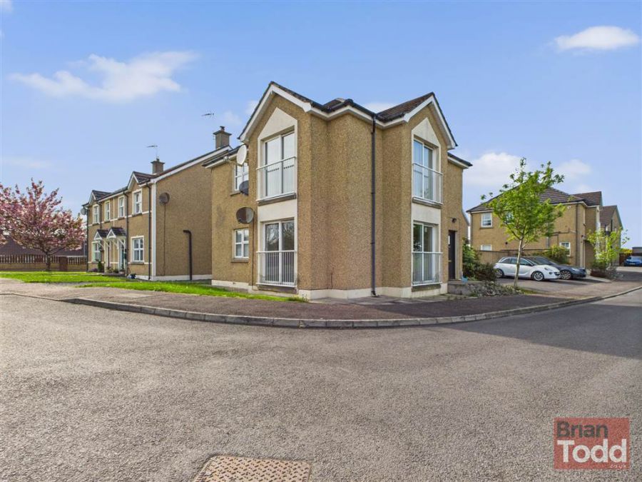 12 Mounthill Manor