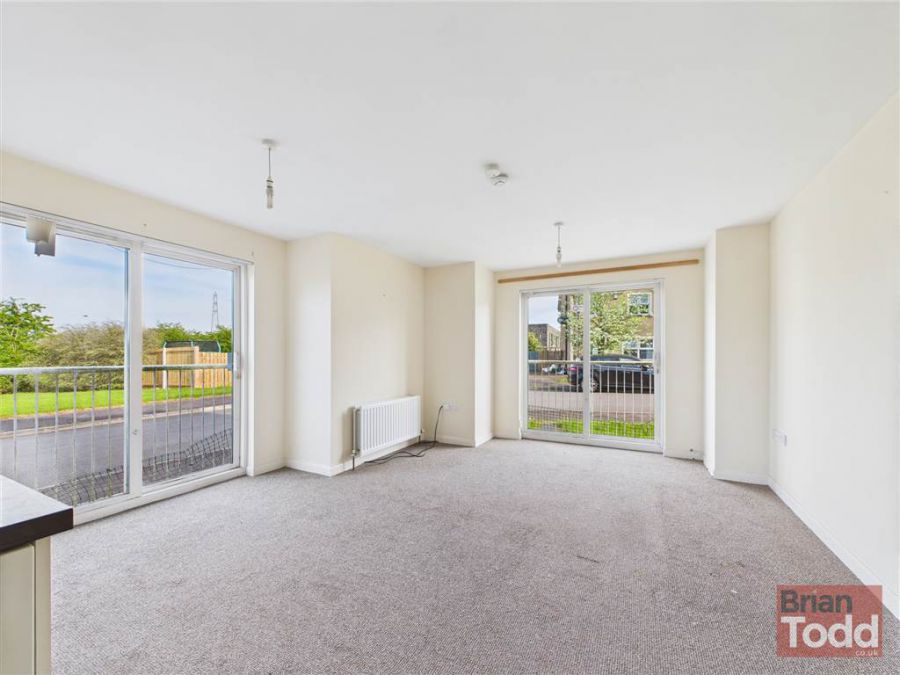 12 Mounthill Manor