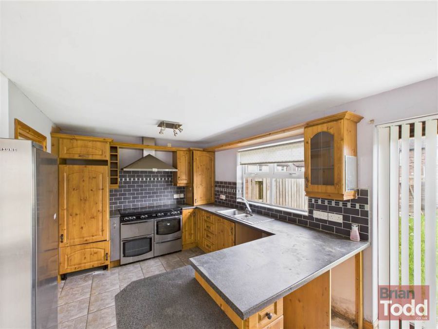 85 Lindara Drive