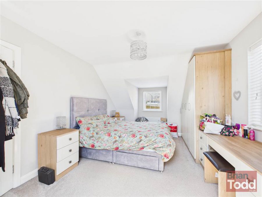 5 Beech Hill View