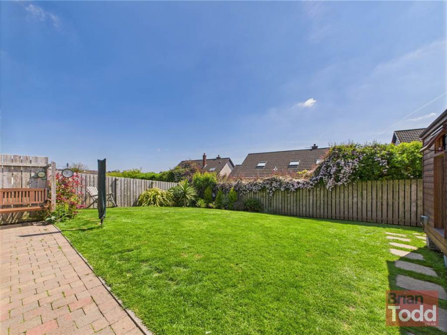 5 Beech Hill View