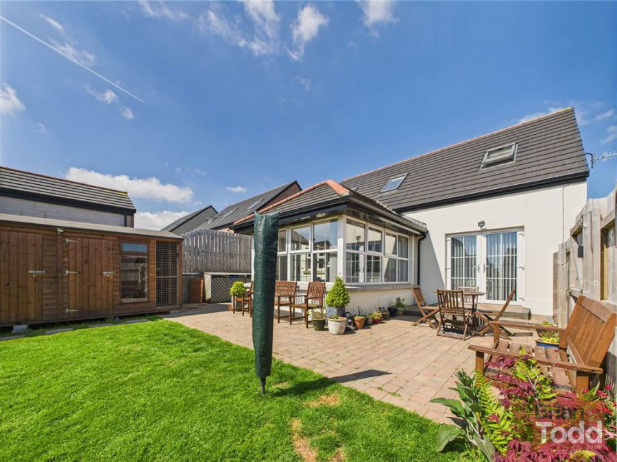 5 Beech Hill View