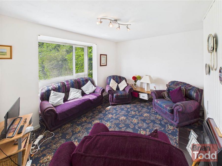 28 Killyglen Road