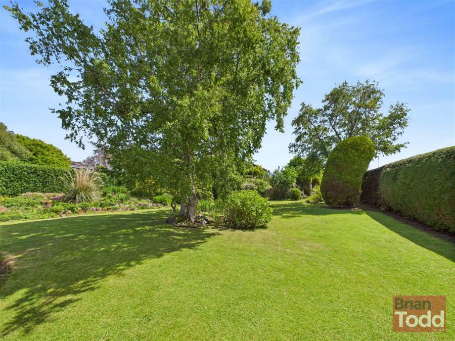 293 Old Glenarm Road