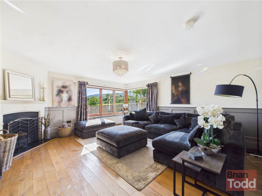 105 Belfast Road