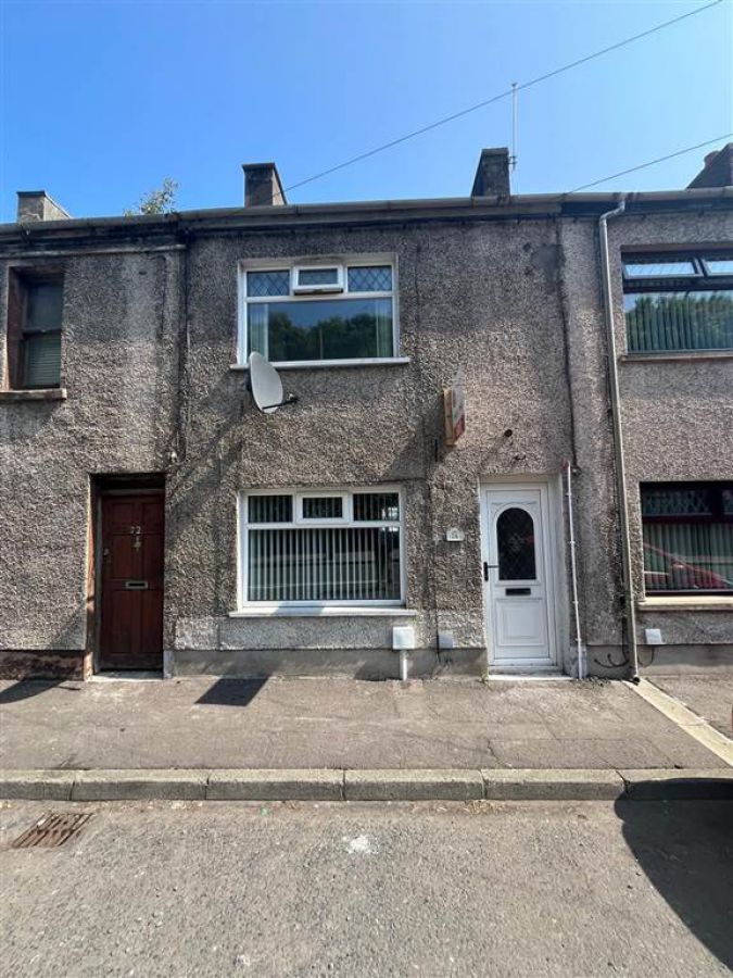 74 Bank Road,larne, BT40 3AN