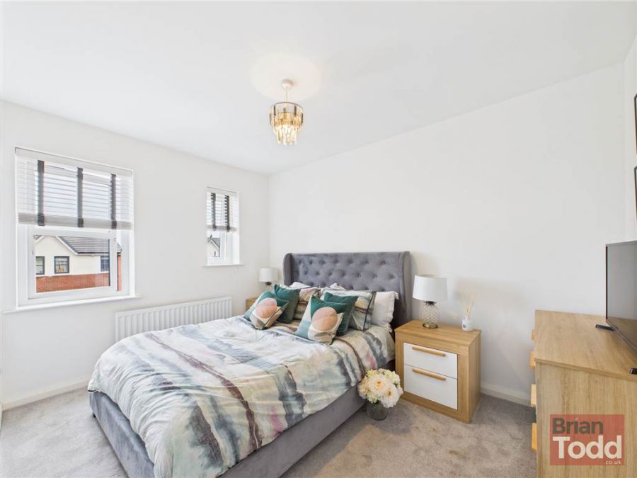 63 Blackthorn Rise
