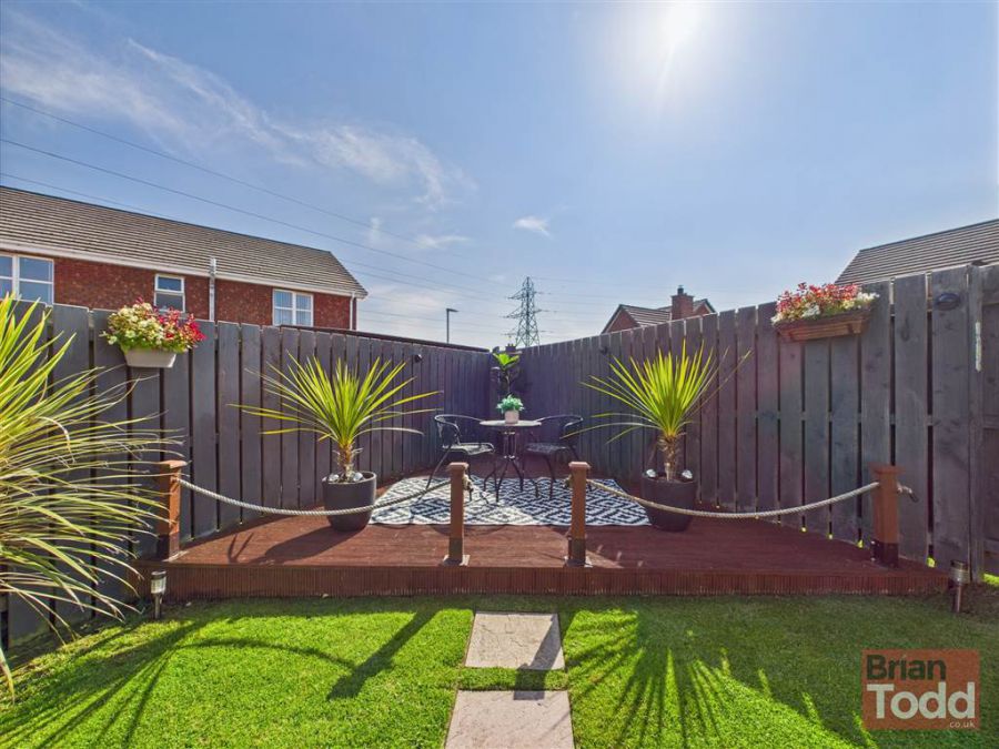 56 Porter Crescent