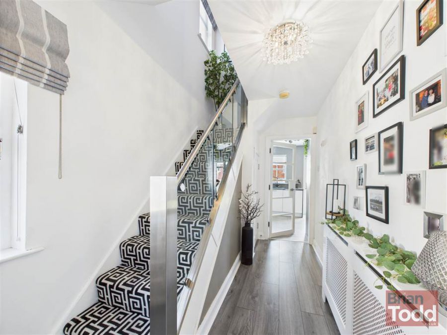 56 Porter Crescent