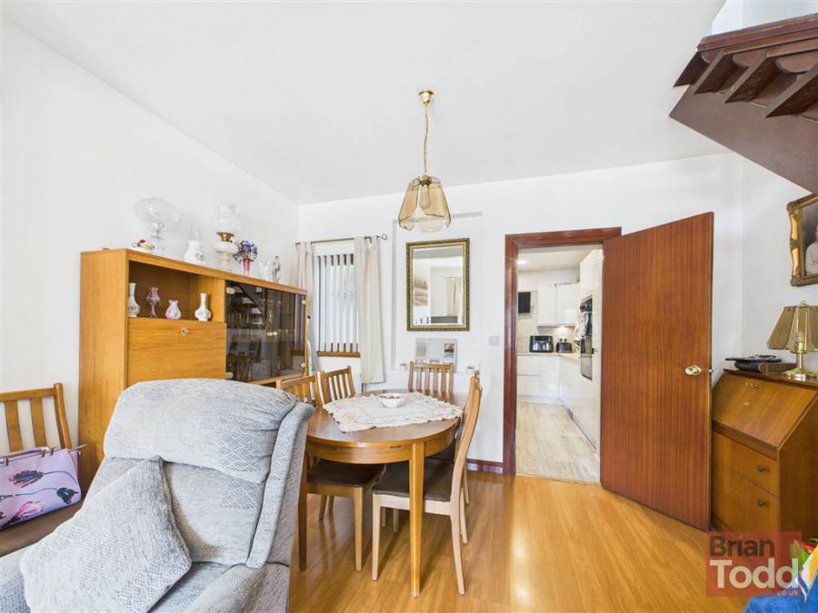 112 Upper Waterloo Road