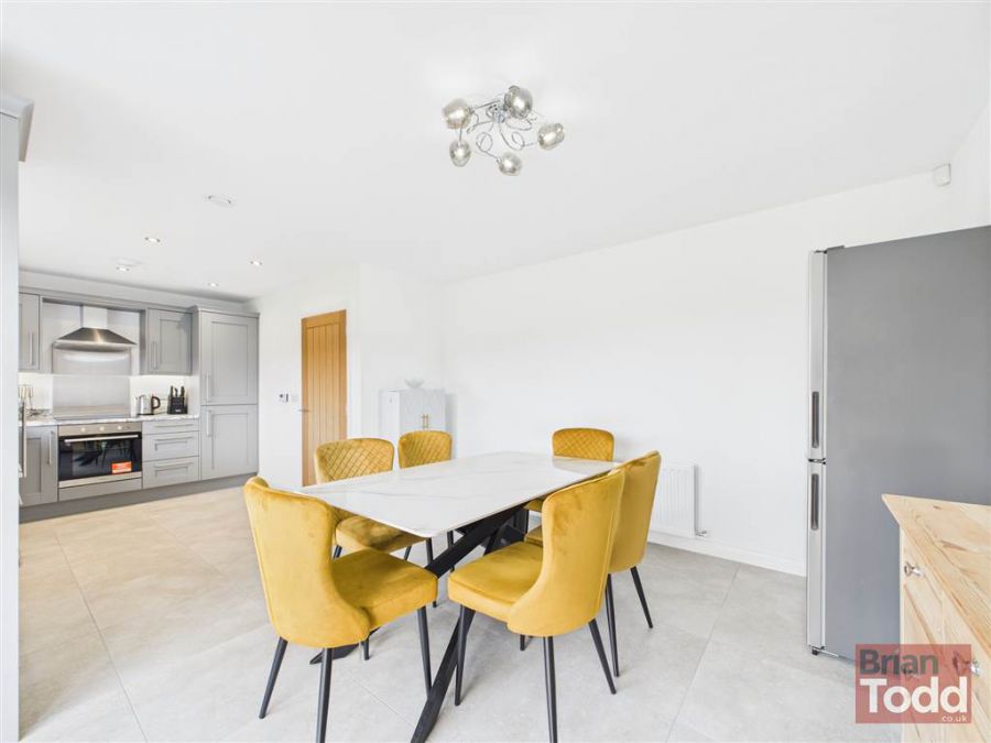 121 Blackthorn Rise