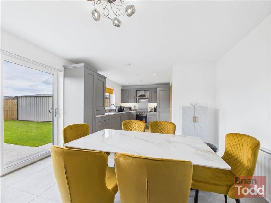 121 Blackthorn Rise