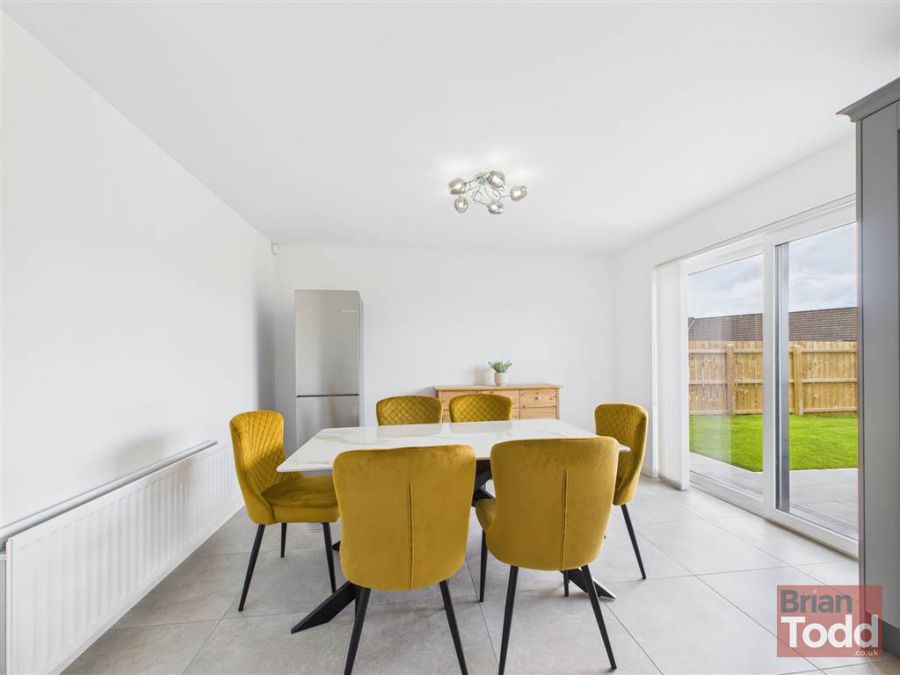 121 Blackthorn Rise