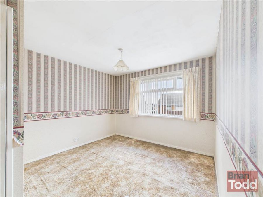 11 Alexandra Crescent