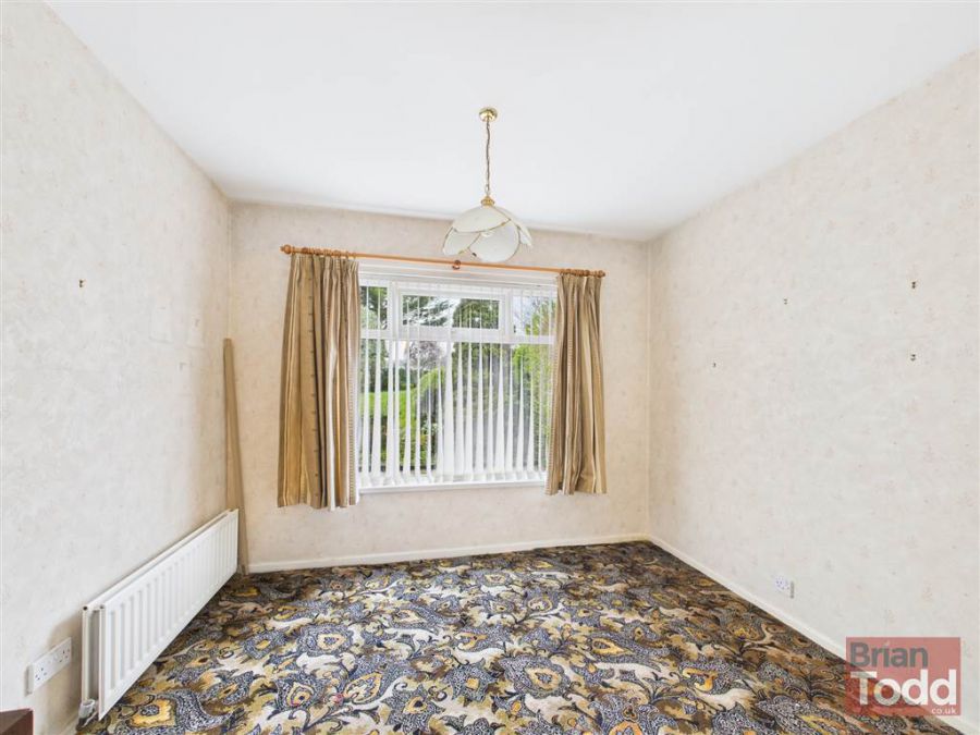 11 Alexandra Crescent