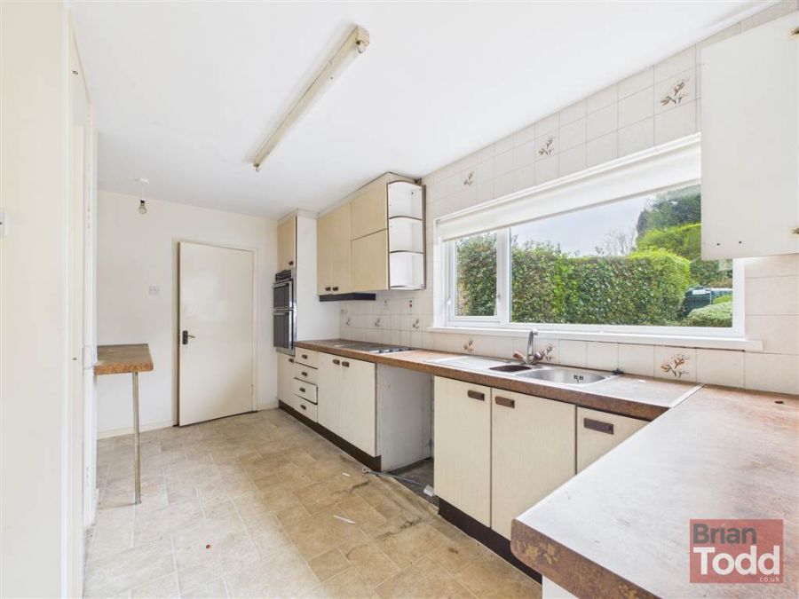 11 Alexandra Crescent