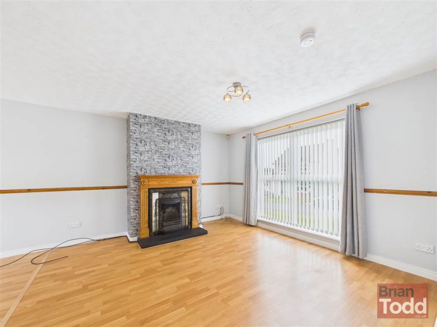 10 Huntly Park