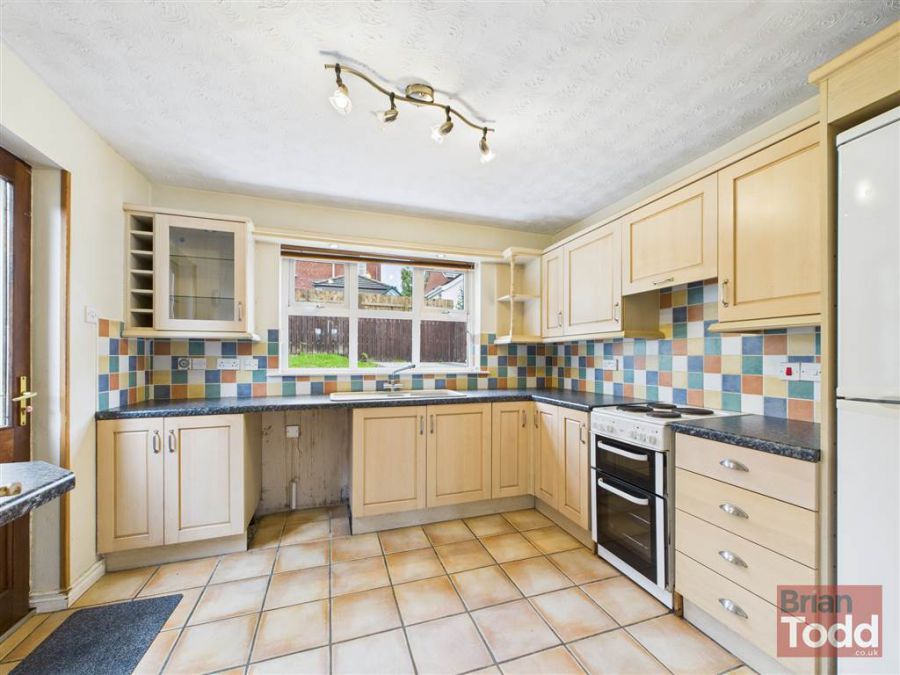 10 Huntly Park