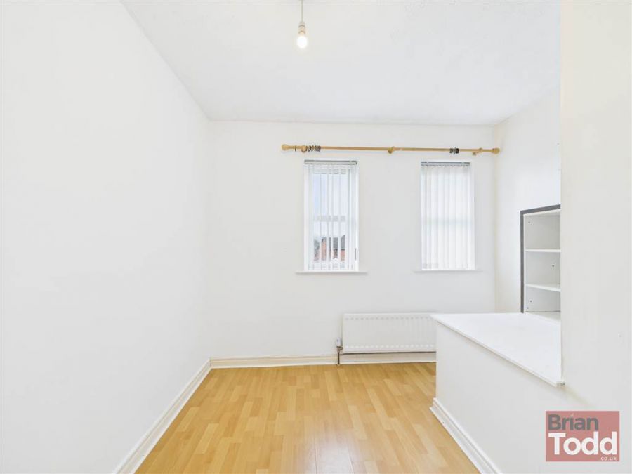 10 Huntly Park